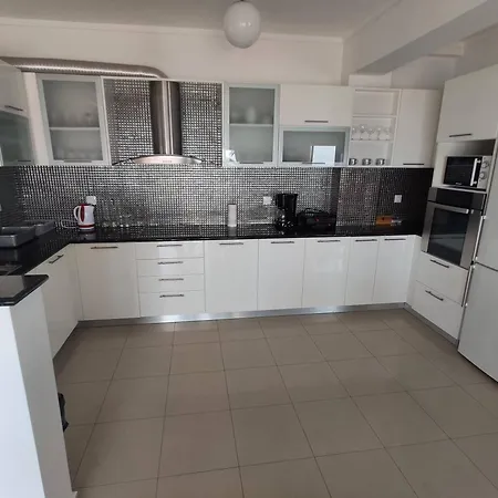 Luxurious Apartment Sozopoli