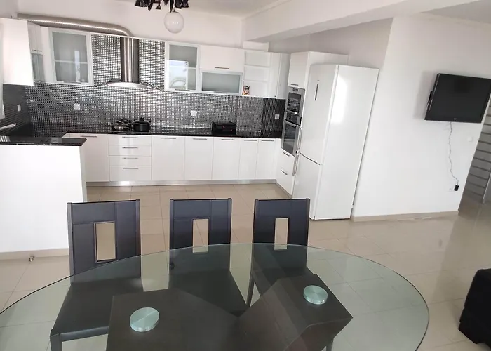 Luxurious Apartament *